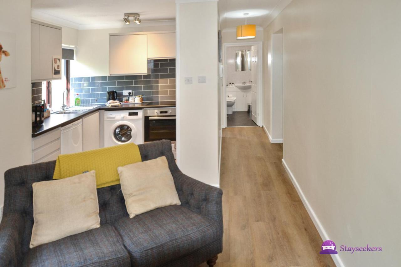 Station 1 Bed Apartment - Stayseekers Salisbury Exteriér fotografie