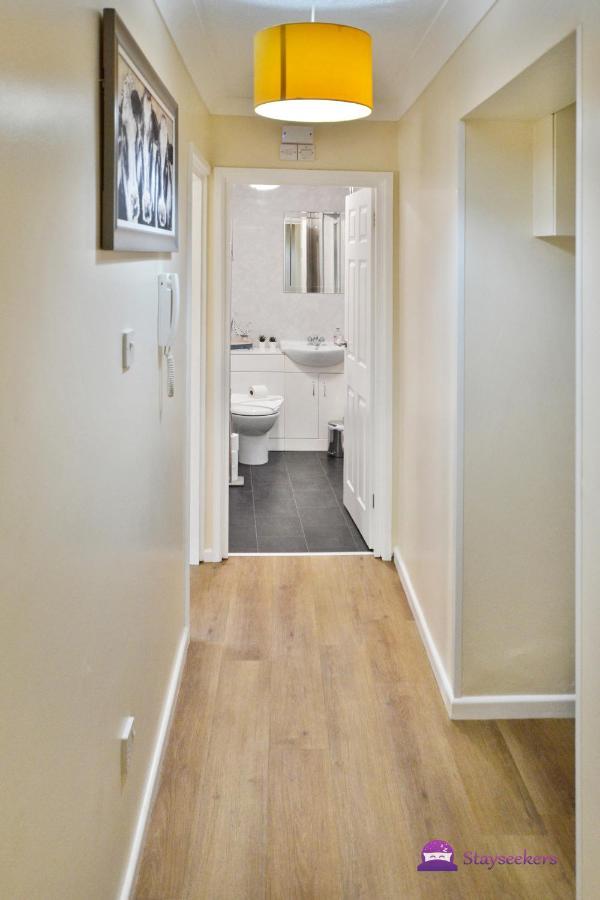Station 1 Bed Apartment - Stayseekers Salisbury Exteriér fotografie